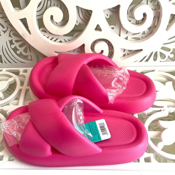 Slip on sandals - Picture 3 of 5